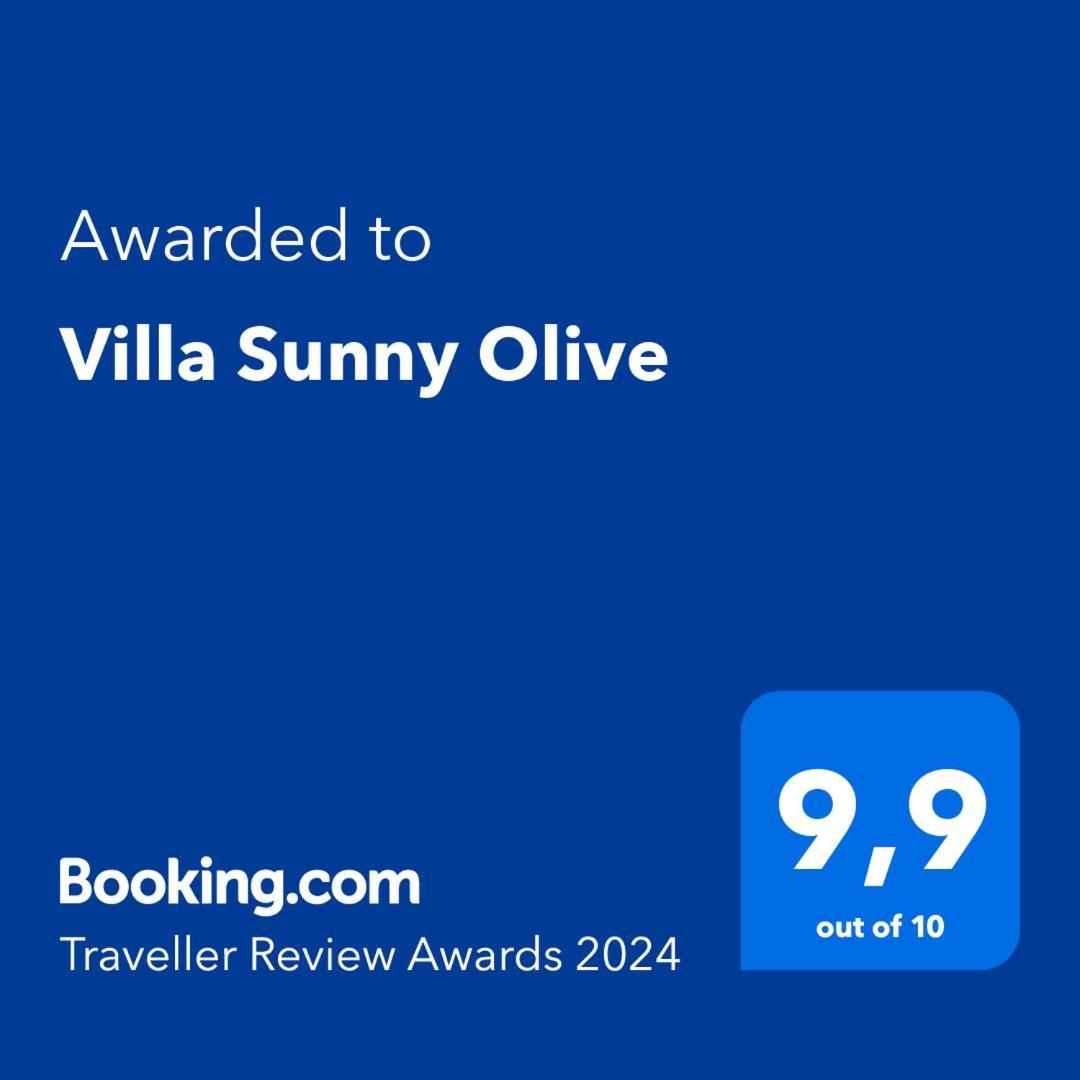 Villa Sunny Olive Peroj Luaran gambar