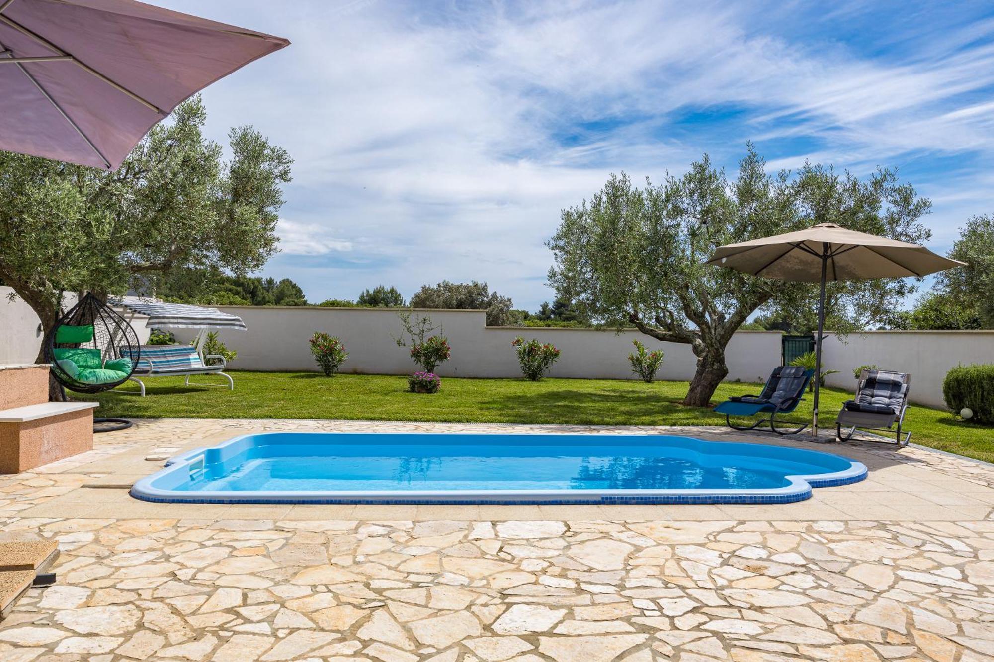 Villa Sunny Olive Peroj Luaran gambar
