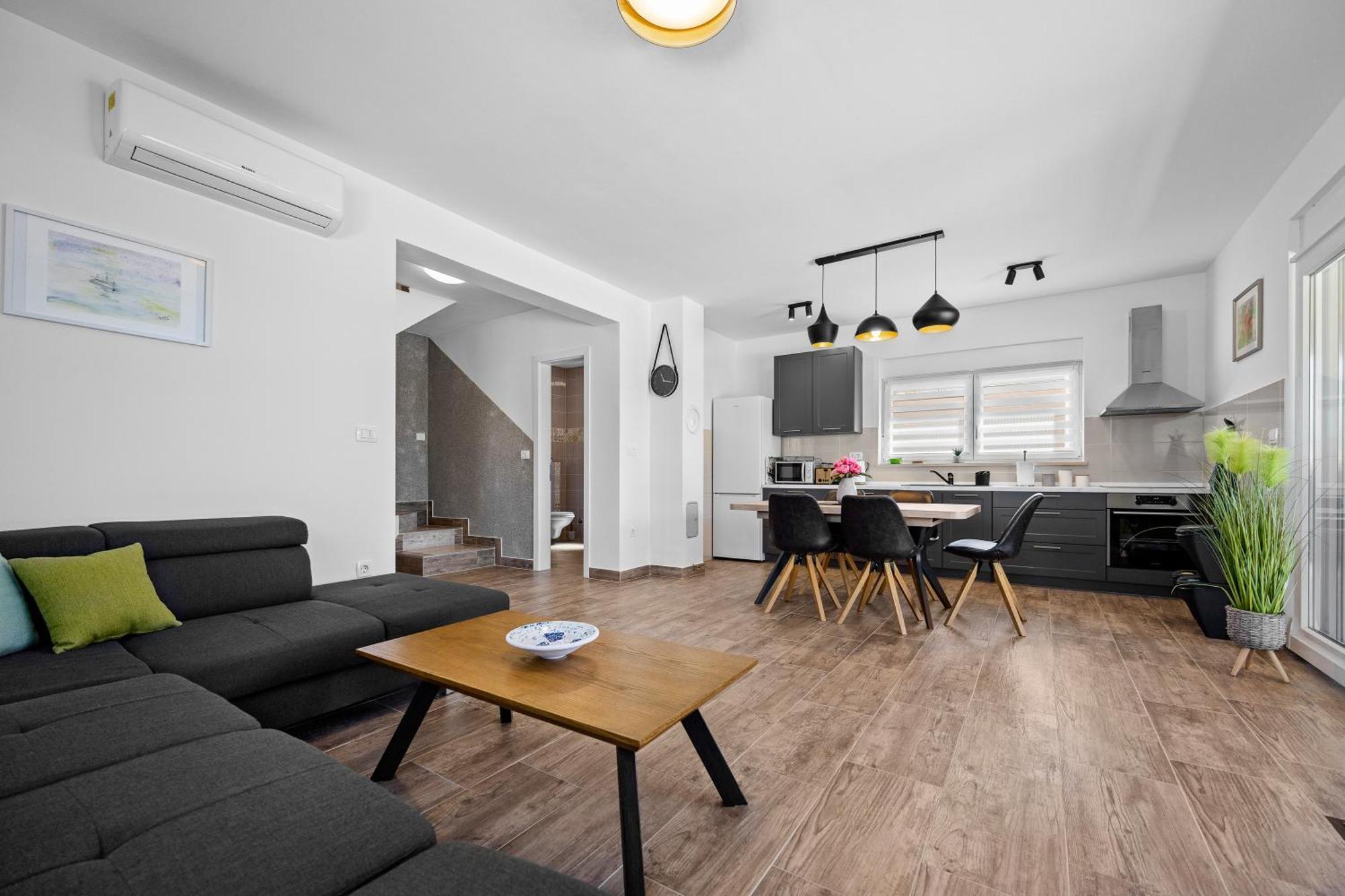 Villa Sunny Olive Peroj Luaran gambar