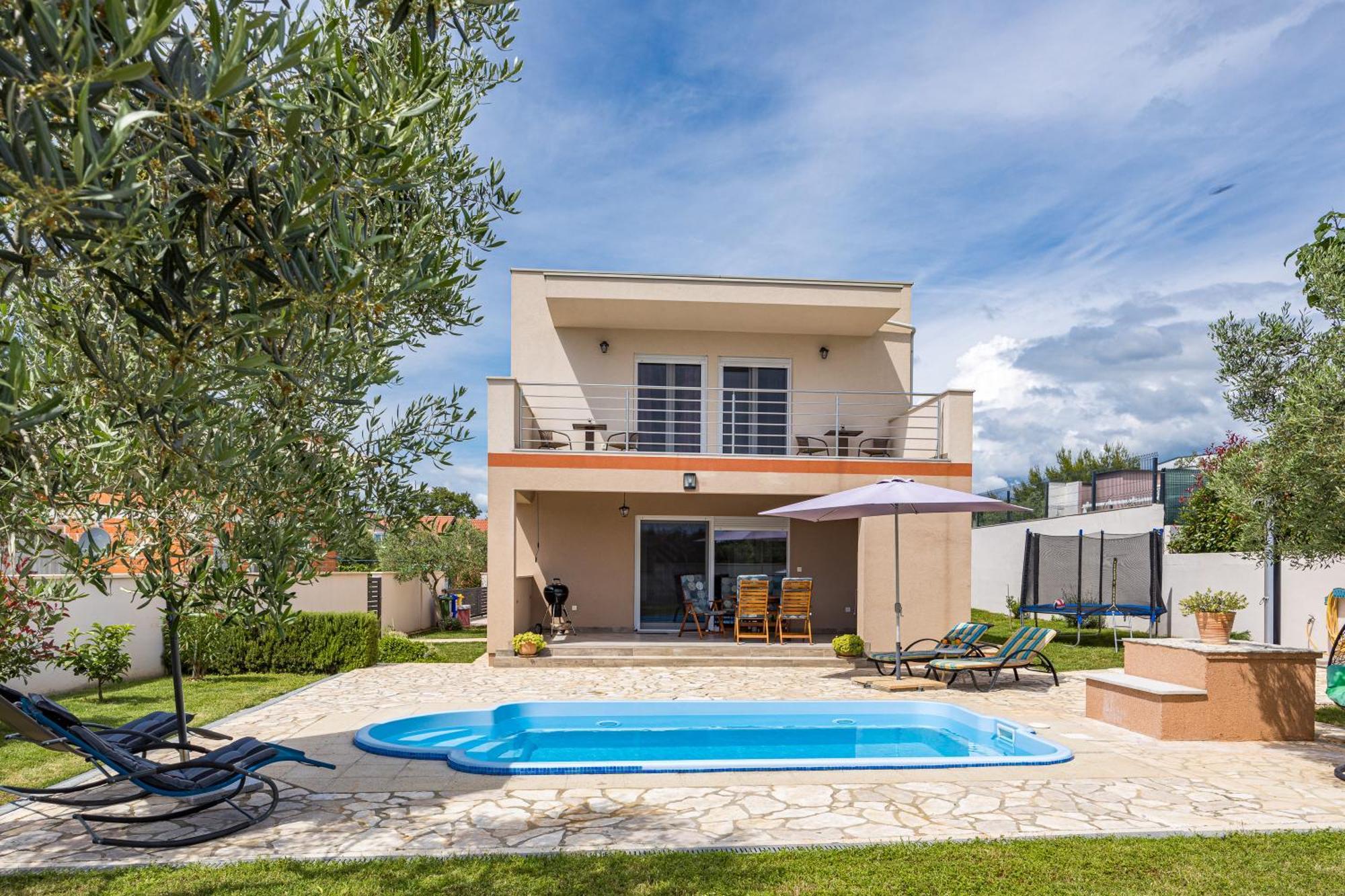 Villa Sunny Olive Peroj Luaran gambar
