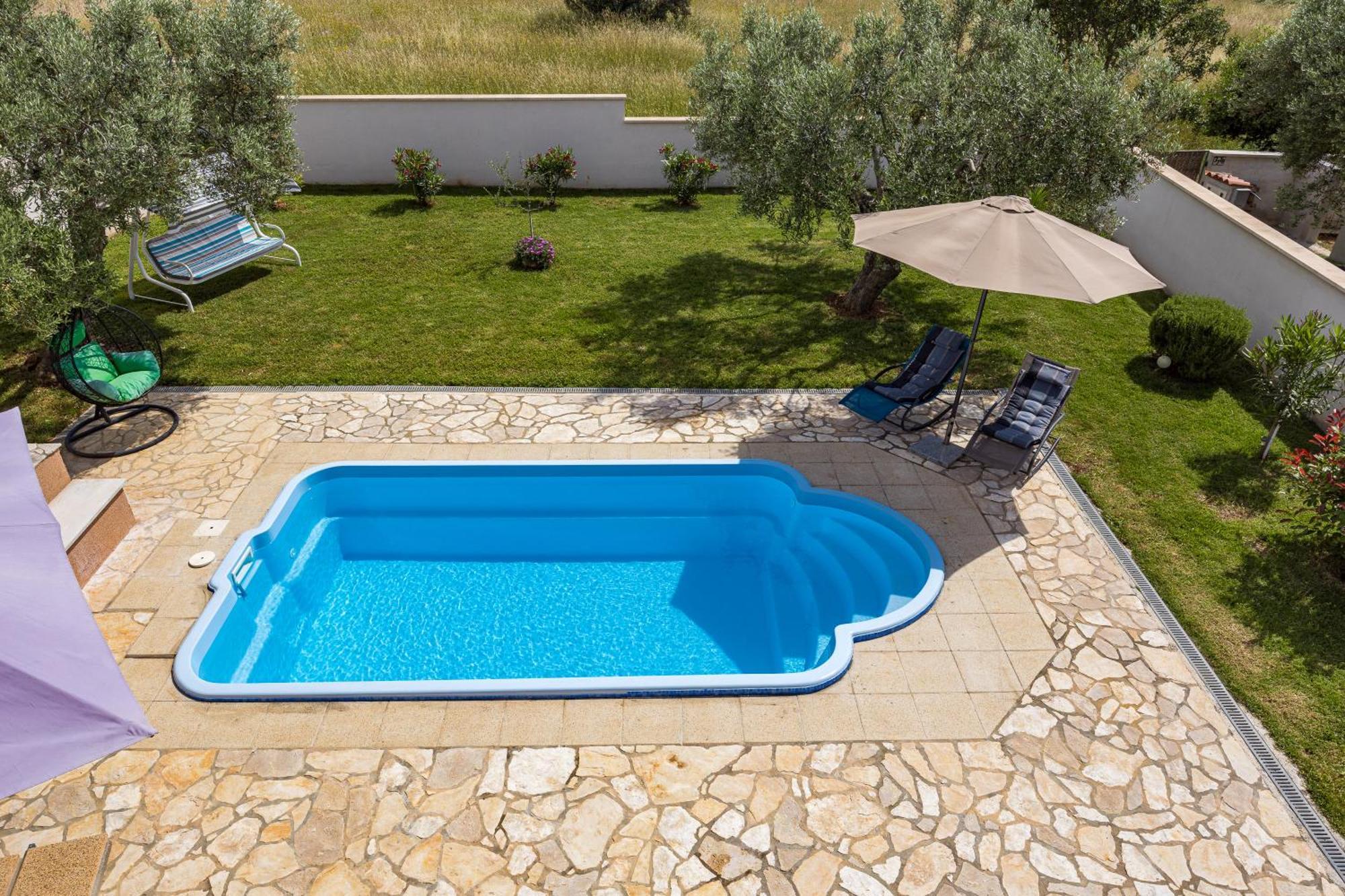 Villa Sunny Olive Peroj Luaran gambar